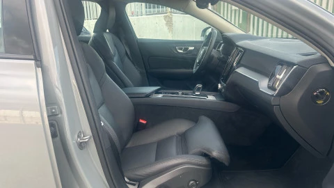 Volvo V60 Cross Country B4 D Cross Country Plus AWD Auto 145 kW (197 CV)