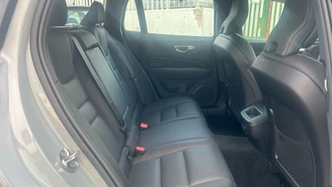 Volvo V60 Cross Country B4 D Cross Country Plus AWD Auto 145 kW (197 CV)