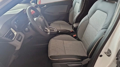 Renault Clio Techno E-Tech full hybrid 145 (103kw)