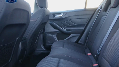 Ford Focus 1.0 Ecoboost MHEV 92kW ST-Line