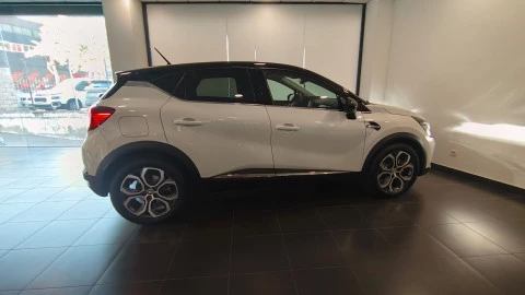 Renault Captur Fast Track E-TECH PHEV 160cv
