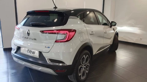 Renault Captur Fast Track E-TECH PHEV 160cv