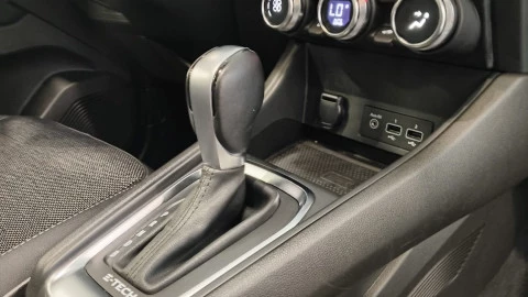 Renault Captur Fast Track E-TECH PHEV 160cv