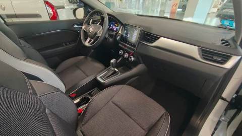 Renault Captur Fast Track E-TECH PHEV 160cv