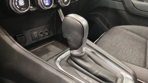 Renault Captur Fast Track E-TECH PHEV 160cv