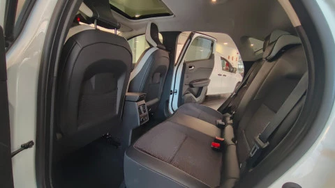 Renault Captur Fast Track E-TECH PHEV 160cv