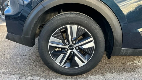 Kia Niro 1.6 GDi HEV 104kW (141CV) Drive