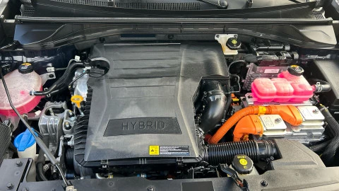 Kia Niro 1.6 GDi HEV 104kW (141CV) Drive