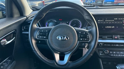 Kia Niro 1.6 GDi HEV 104kW (141CV) Drive