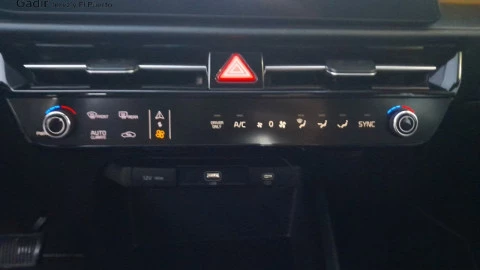 Kia Niro 1.6 GDi HEV 95kW (129CV) Drive