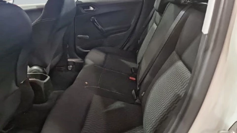 Peugeot 208 5P ACTIVE 1.6 BlueHDi 75