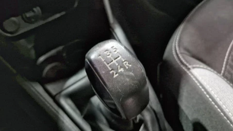 Peugeot 208 5P ACTIVE 1.6 BlueHDi 75