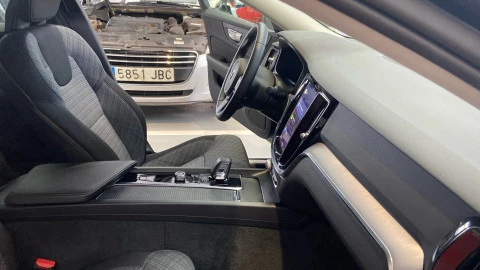 Volvo S60 B4(G) FWD Core Auto