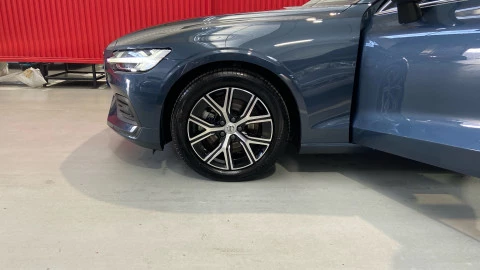 Volvo S60 B4(G) FWD Core Auto