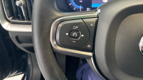 Volvo S60 B4(G) FWD Core Auto