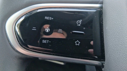 EBRO S700 1.6 TGDI Luxury 7 DCT