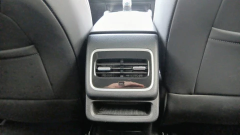 EBRO S700 1.6 TGDI Luxury 7 DCT