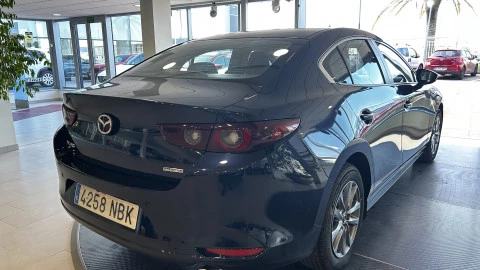 Mazda3 2.5L e-SKYACTIV G MHEV 103kW Prime-line