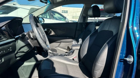 Kia Niro 1.6 GDi HEV 104kW (141CV) Drive