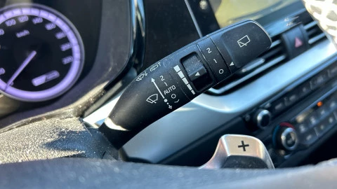 Kia Niro 1.6 GDi HEV 104kW (141CV) Drive