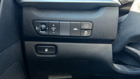 Kia Niro 1.6 GDi HEV 104kW (141CV) Drive