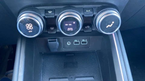 Renault Clio techno Eco-G 100cv (74kW)