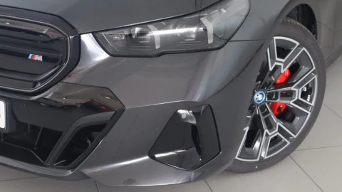 BMW Serie i5 M60 xDrive