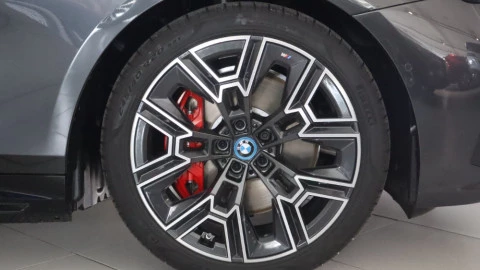 BMW Serie i5 M60 xDrive