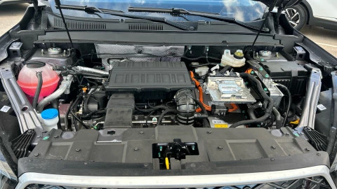 EBRO S400 1.5 DHE HEV Excellence CVT