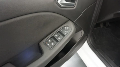 Renault Clio Zen TCe 67 kW (91CV)