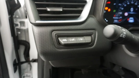 Renault Clio Zen TCe 67 kW (91CV)