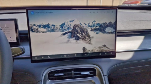 EBRO S800 1.5 TGDI PHEV Luxury E-CVT