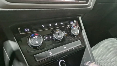 Volkswagen Touran Advance 1.6 TDI BMT DSG