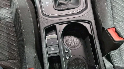 Volkswagen Touran Advance 1.6 TDI BMT DSG