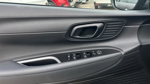 Hyundai Bayon 1.0 TGDI 74kW (100CV) 48V Maxx