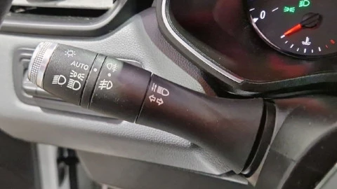 Renault Clio Business Blue dCi 63 kW (85CV)