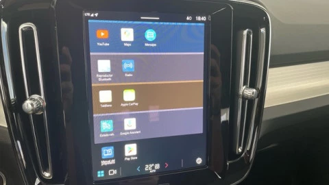 Volvo XC40 B3 G Core Auto 120 kW (163 CV)