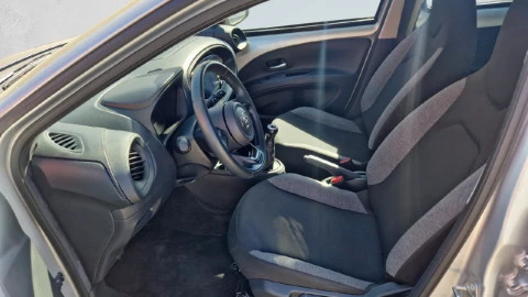Toyota Aygo X Cross 1.0 VVT-I 72CV Play