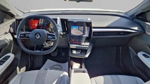 Renault Scenic E-Tech Iconic 160 kW (220CV) gran autonomía