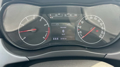 Opel Corsa 1.4 Selective 90 CV