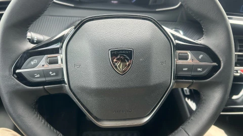 Peugeot 208 Allure Puretech 100