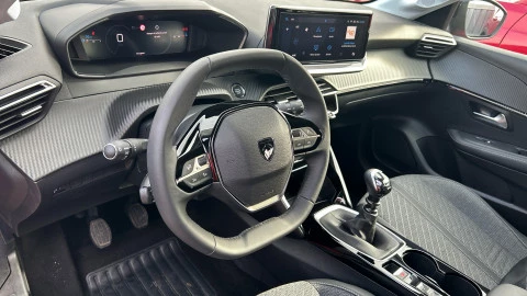 Peugeot 208 Allure Puretech 100