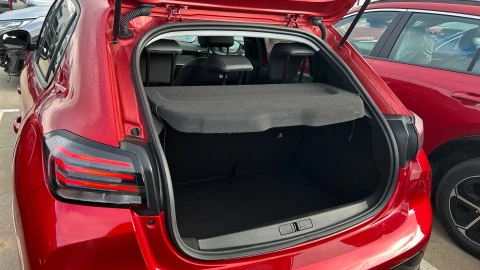 Peugeot 208 Allure Puretech 100