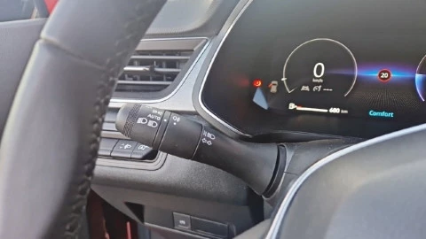 Renault Captur techno Eco-G 100cv (74 kW)