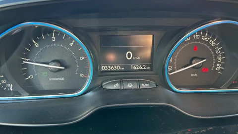 Peugeot 2008 Allure 1.6 BlueHDi 88KW (120CV) S&S