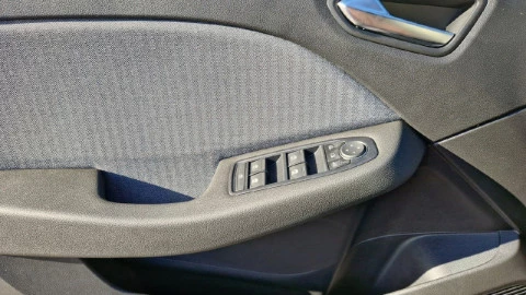 Renault Clio Techno TCe 90 (67kw)