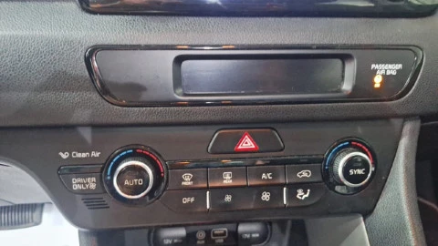 Kia Niro 1.6 GDi Híbrido Concept