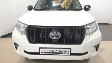 Toyota Land Cruiser 2.8 D-4D GX