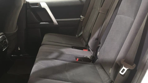 Toyota Land Cruiser 2.8 D-4D GX