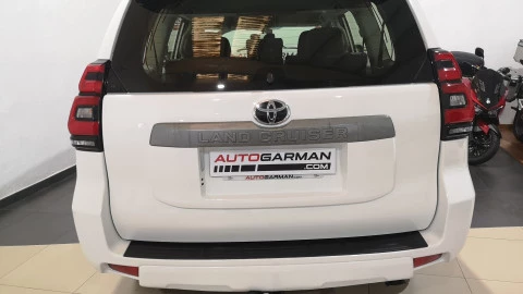 Toyota Land Cruiser 2.8 D-4D GX